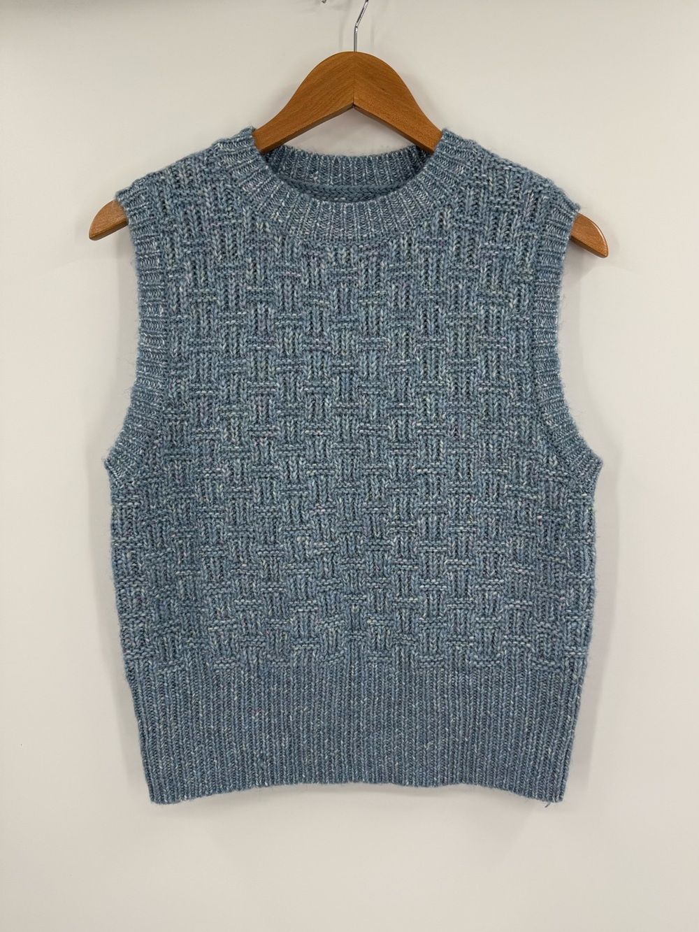 Topshop Basket Weave Knit Sweater Vest | Blue | Medium - Picture 1 of 3
